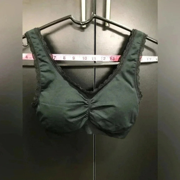 Love by Gap Seamless,lace trim,removable pads,pullover - Picture 1 of 6